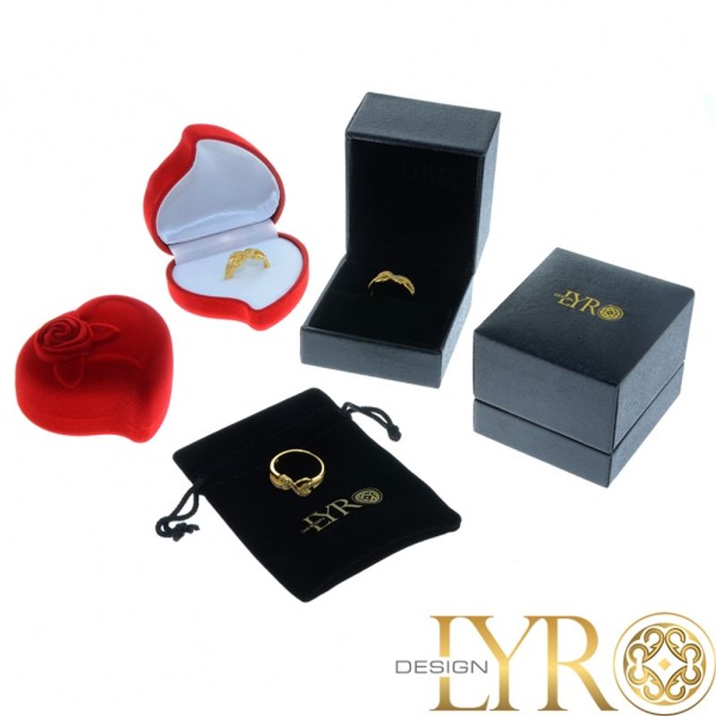 Augusta - Dame Stålring med Cubic Zirconia